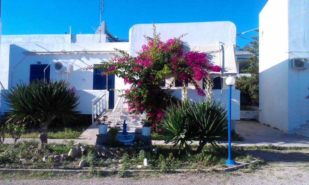 Iro Apartments Paralia Agias Foteinis Exterior photo
