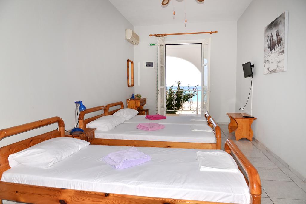 Iro Apartments Paralia Agias Foteinis Exterior photo